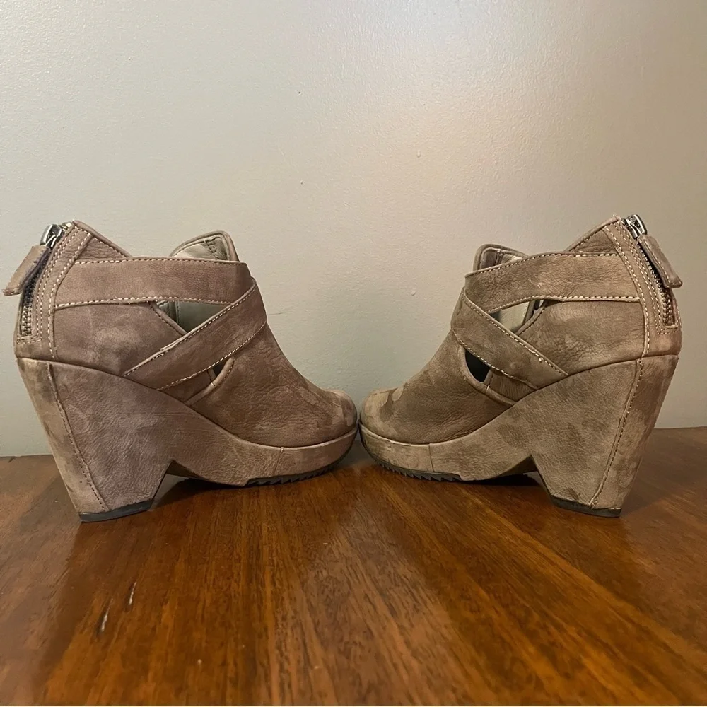 Eileen Fisher Brown Suede Ankle Wedge Heel 6.5